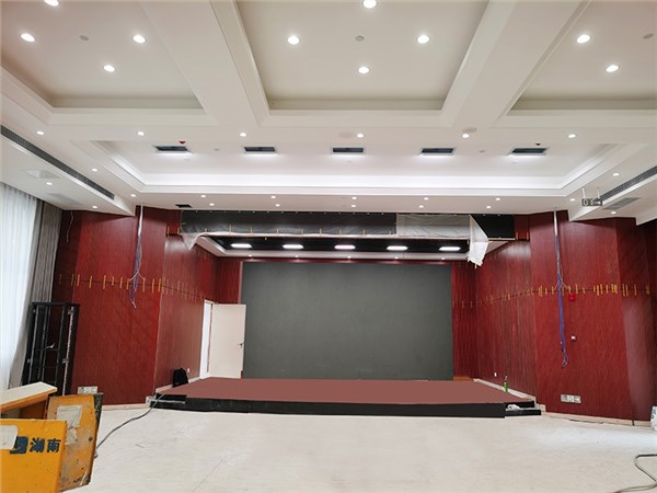 湖南省省委党校反腐倡廉警示教育馆:领导面部发黑？