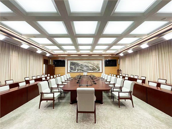 湖北宜昌市委会议室灯光升级改造项目254㎡解决脸黑与画面发黑