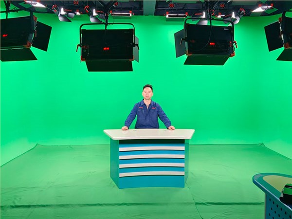 河北开滦新闻中心115㎡虚拟演播室灯光改造