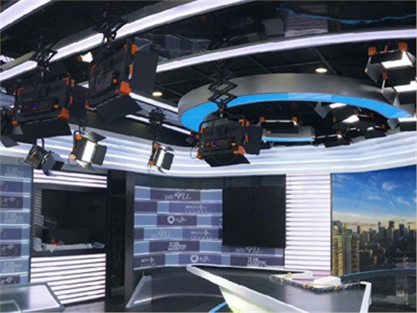 深圳广播电视台232平虚拟演播室灯光工程