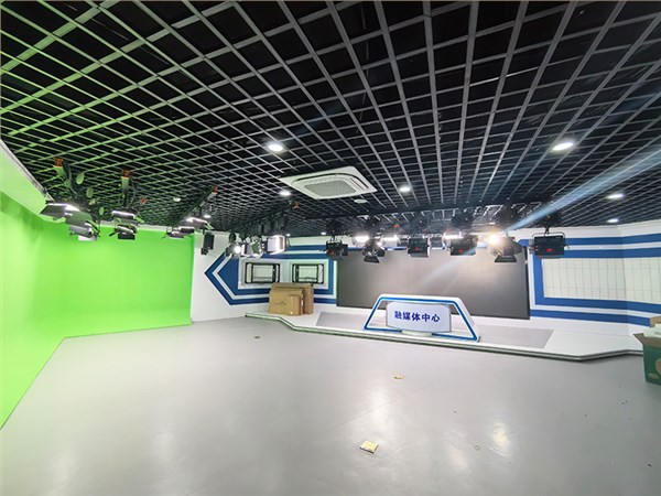 广西壮族自治区-防城港日报社演播室灯光,为什么选择珂玛?