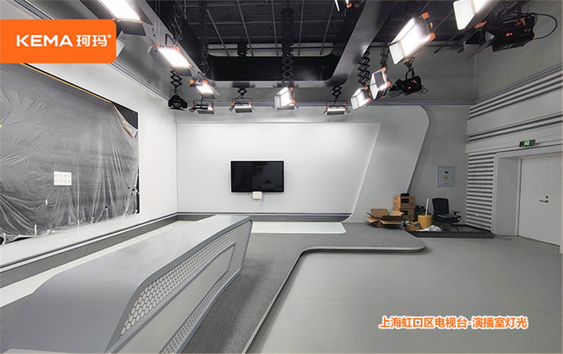 上海虹口区电视台-演播室灯光 (2)